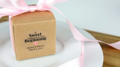 5 Ide Kado Pernikahan Murah tapi Penuh Makna