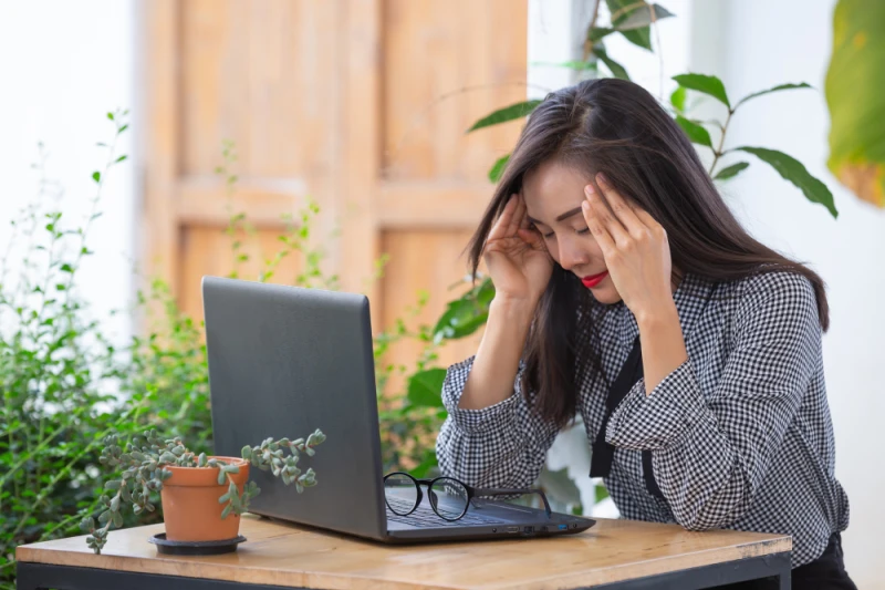 Cara Mengatasi Stres dan Tekanan Menjelang Pernikahan
