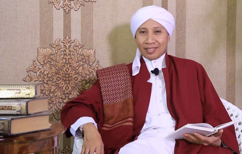 Hindari Tuntutan Berlebihan dalam Pernikahan, Buya Yahya Beri Nasihat