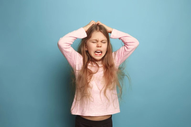 Menghadapi Anak yang Sedang Tantrum: Tetap Santai, Tetap Waras!