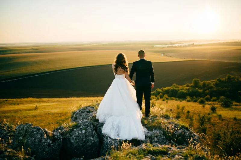 Tips  Prewedding Outdoor Romantis yang Bikin Momen Makin Berkesan