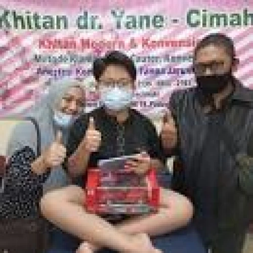 Praktek Khitan dr Yane Cimahi