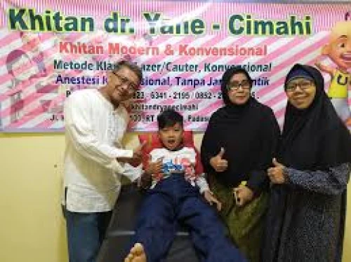 Praktek Khitan dr Yane Cimahi