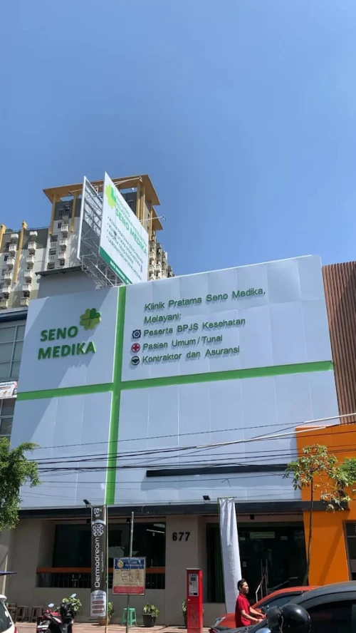 Klinik Khitan Dokter Seno